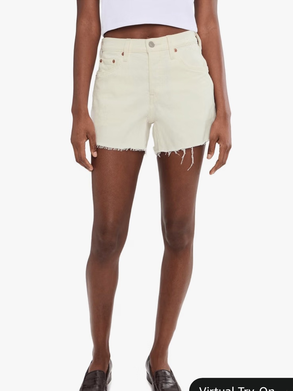 NWOT Levi Women’s 501 Curve Short